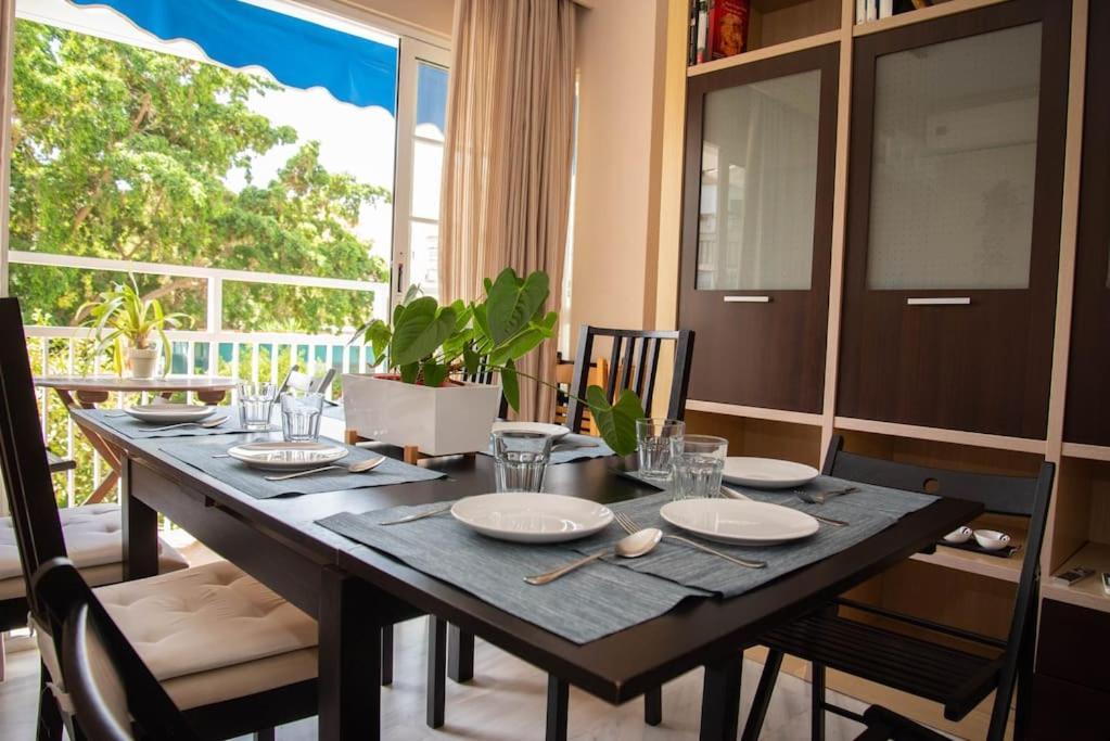 Piso Con Jardin Apartment Malaga Exterior photo