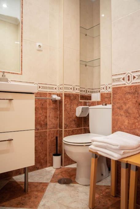 Piso Con Jardin Apartment Malaga Exterior photo